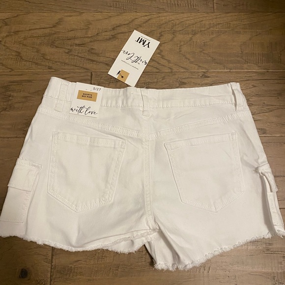 Brand new cargo shorts - Picture 2 of 2